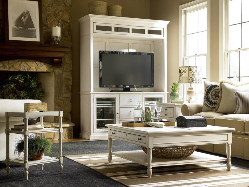 Picture of ENTERTAINMENT CONSOLE WITH HUTCH